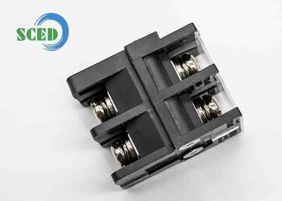 12.2 mm Largeur de la borne d'alimentation à travers le bloc de borne avec entrée de fil à angle droit et cage de pince en laiton